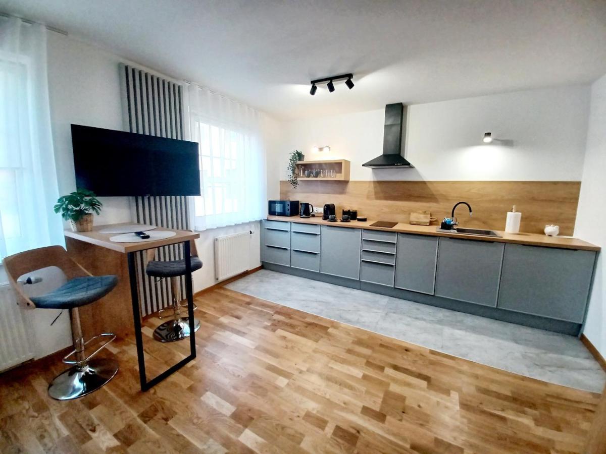 Kolory Warmii Apartamenty Garaz Podziemny Allenstein Exterior foto